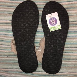 Sanuk Shoes - Brand New Sanuk sandals Sanuk Shoes - Brand New Sanuk sandals